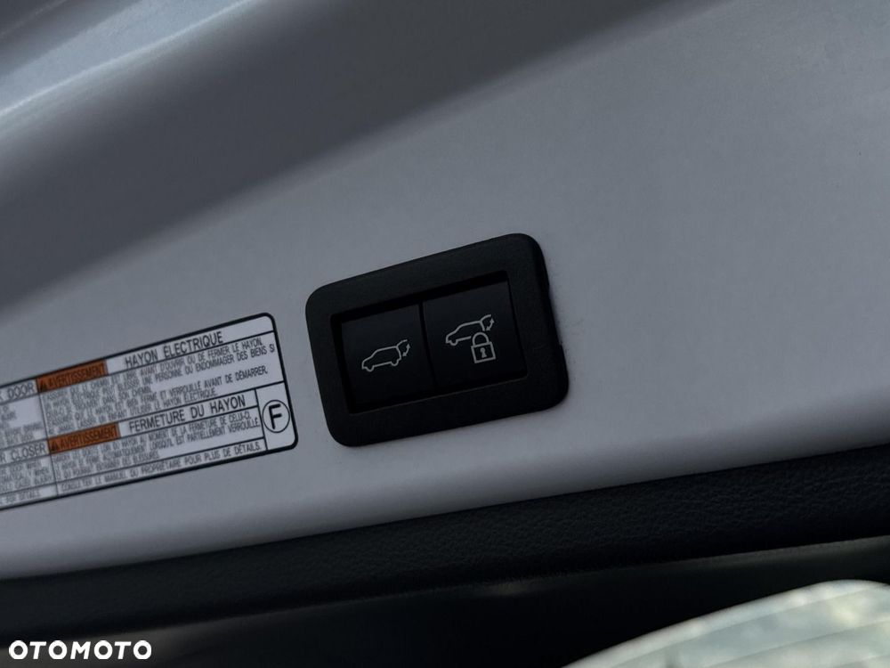 Toyota Corolla Cross - 32