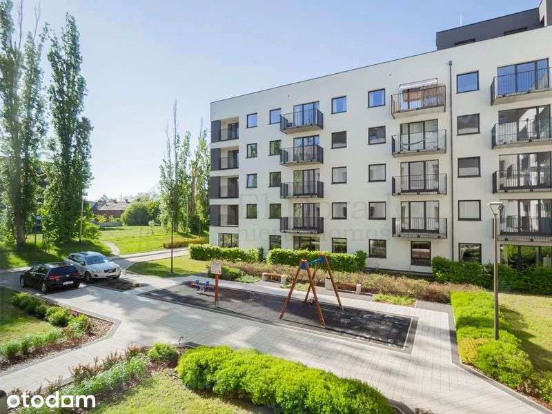 Nowoczesna Kawalerka z balkonem / Kępa Mieszczańsk
