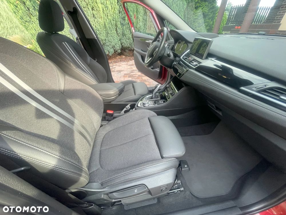BMW Seria 2 218i Active Tourer - 12