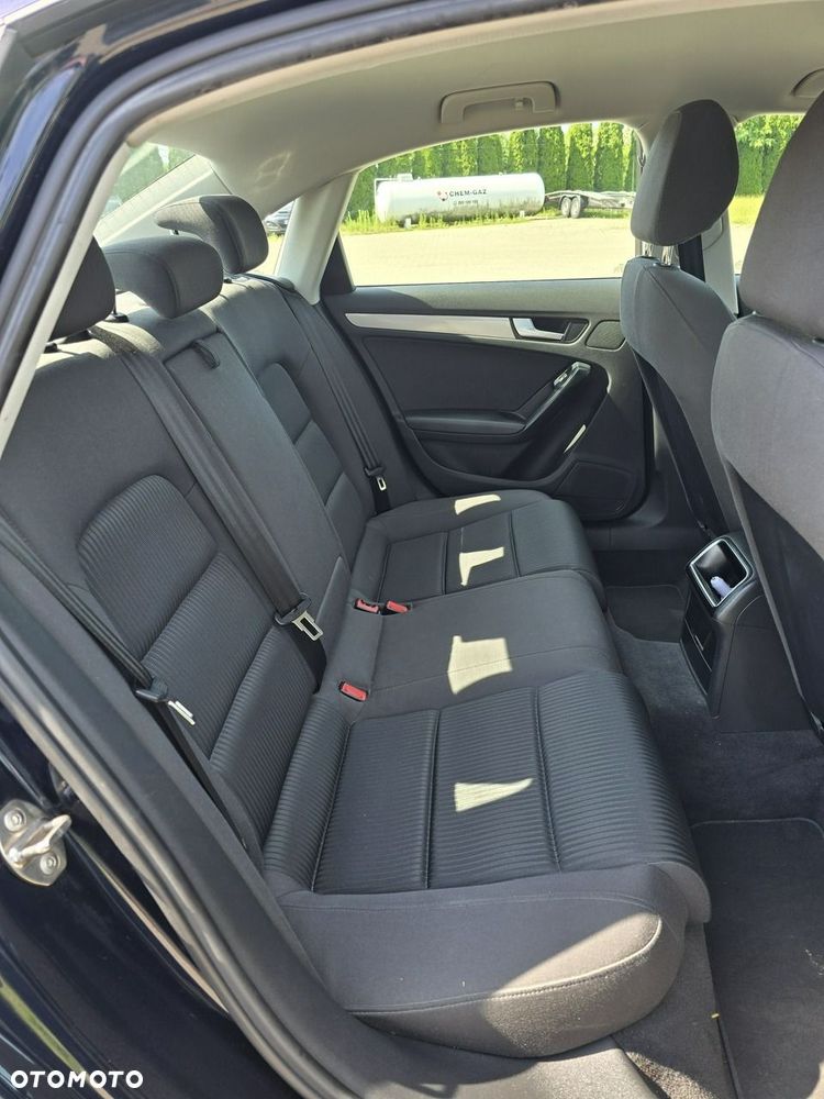 Audi A4 Limousine - 20