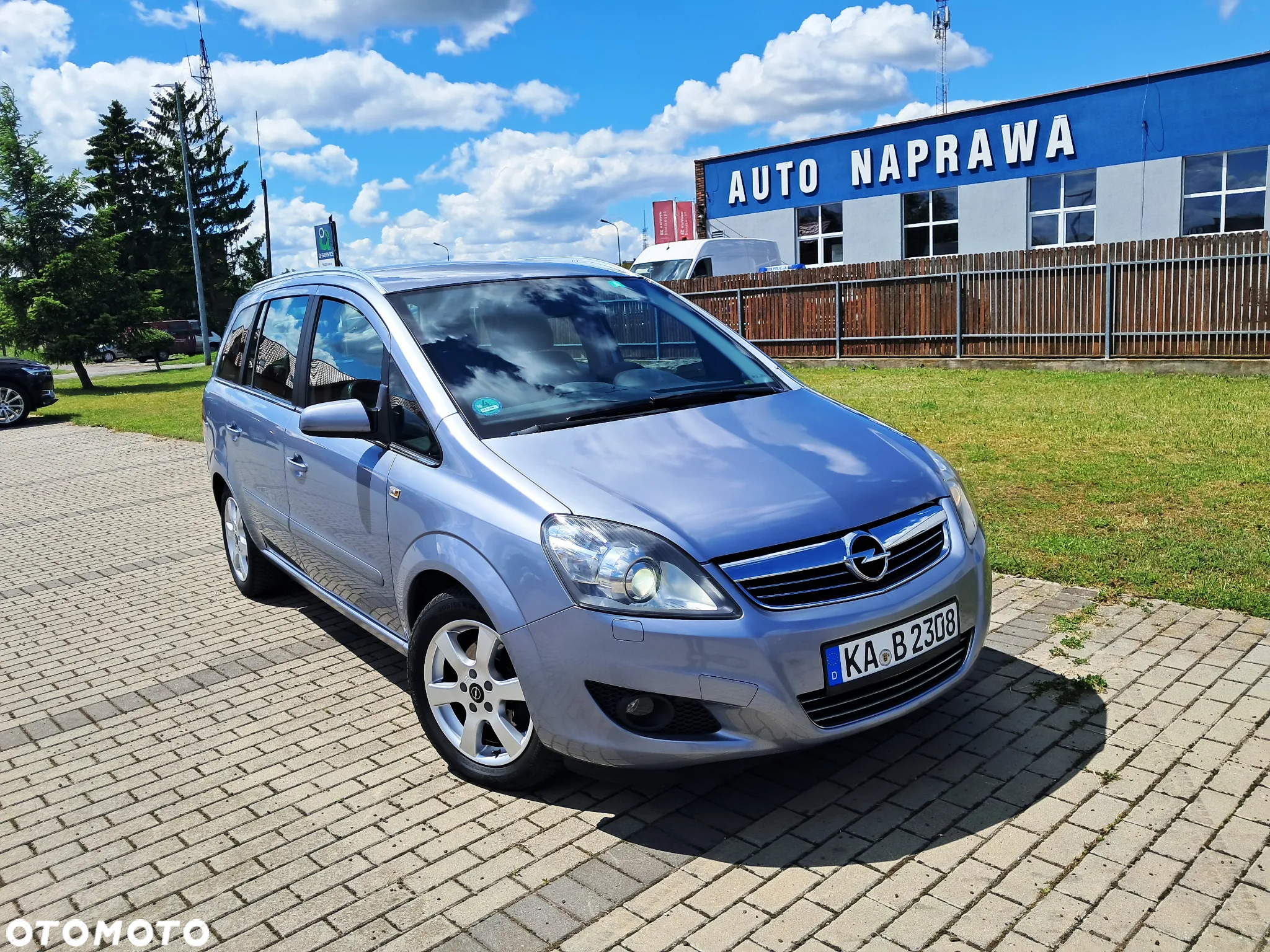 Opel Zafira 1.8 Cosmo - 6