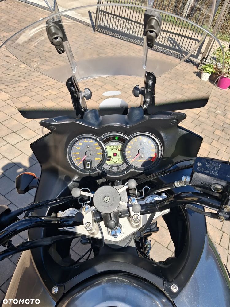 Suzuki V-STROM - 9