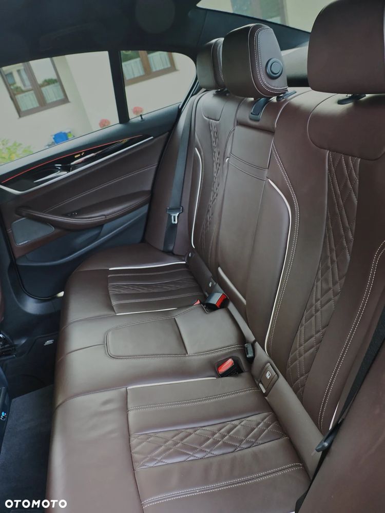 BMW Seria 5 540d xDrive M Sport sport - 22