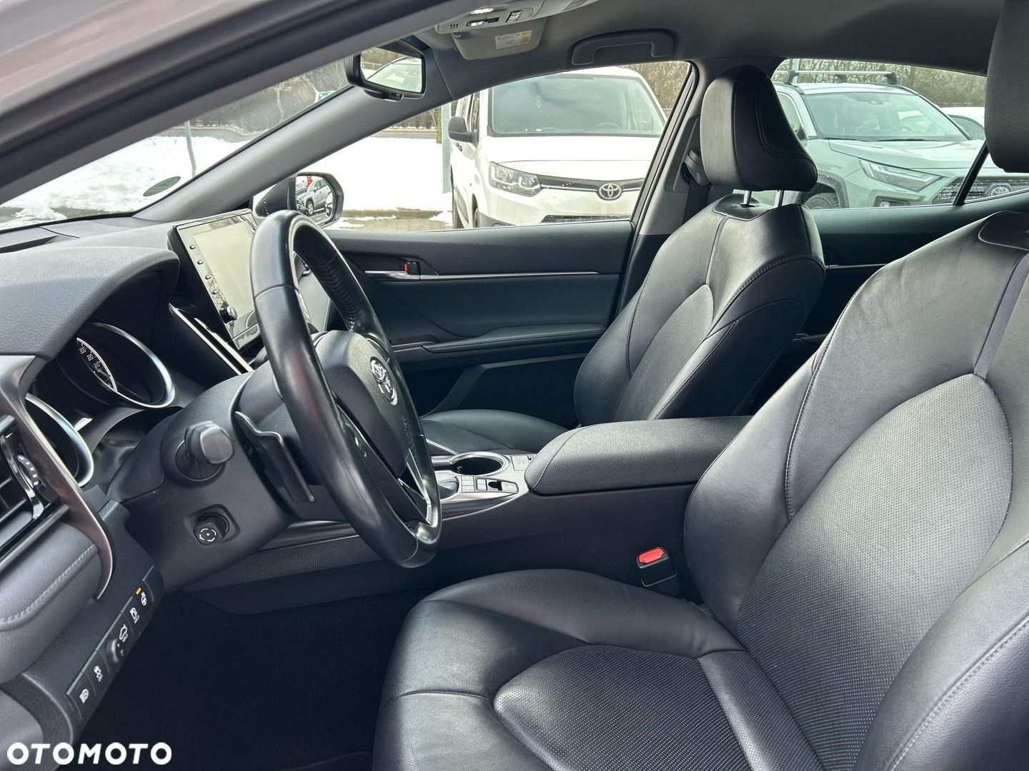 Toyota Camry - 11