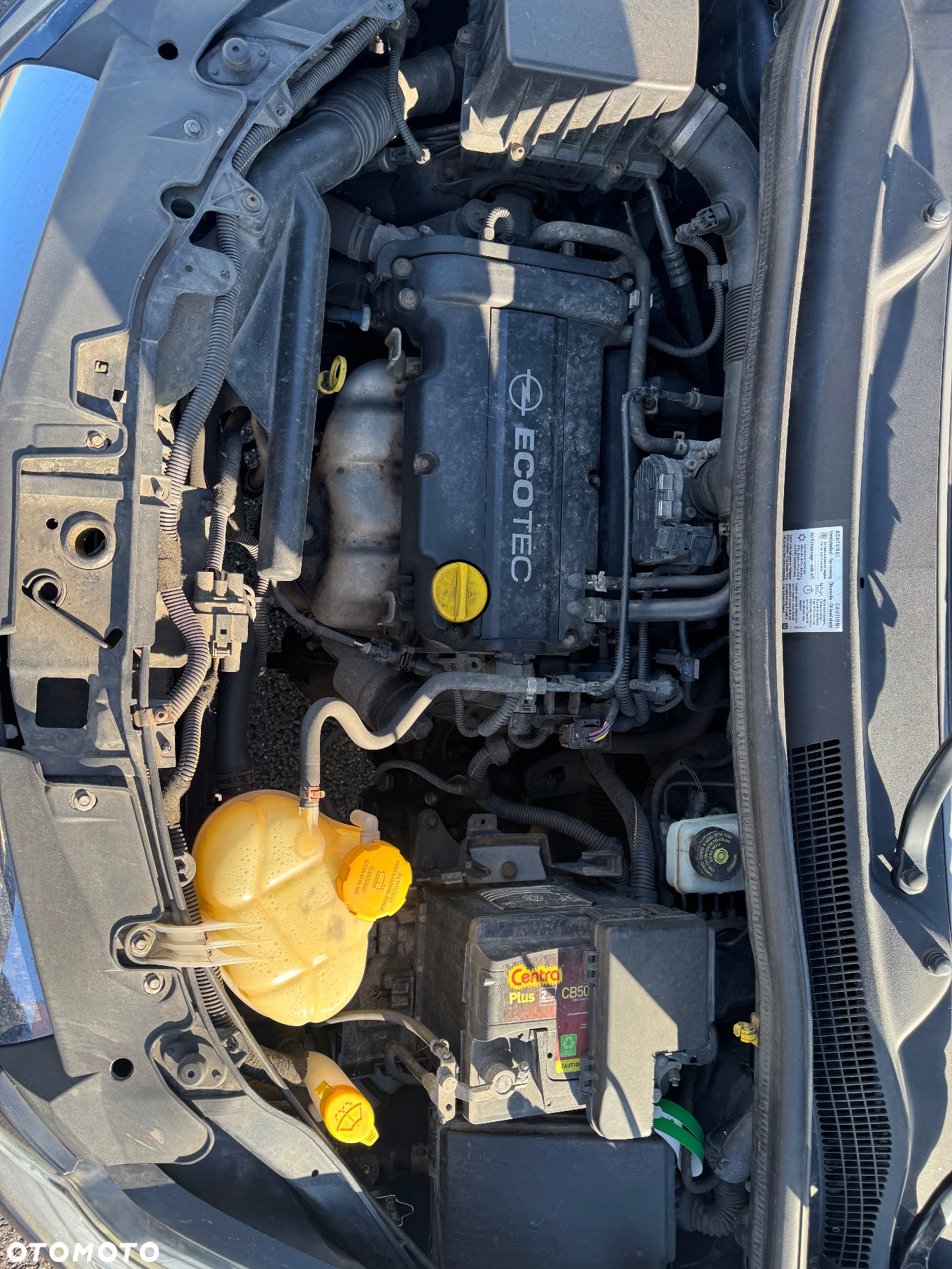 Opel Corsa 1.2 16V Cosmo - 18