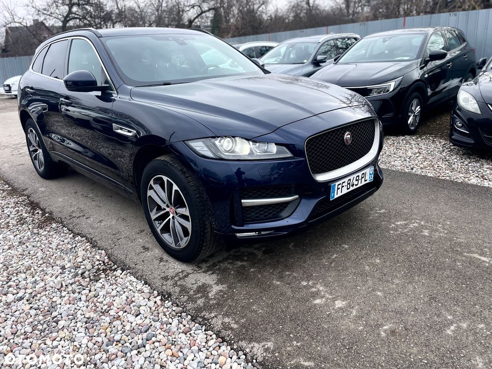 Jaguar F-Pace 25t AWD R-Sport - 6