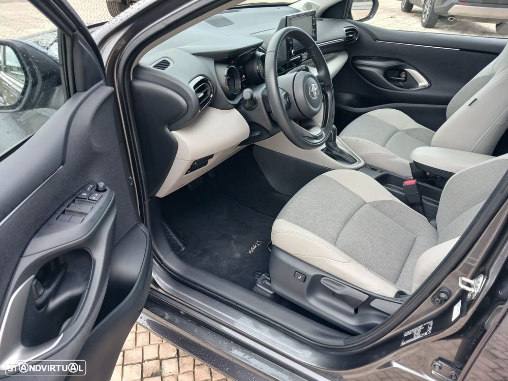 Toyota Yaris - 22