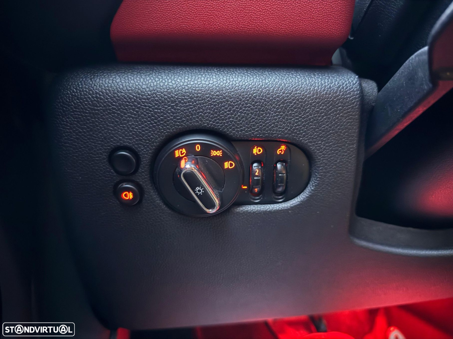 MINI 3 Portas John Cooper Works Plus Auto Desportiva - 13
