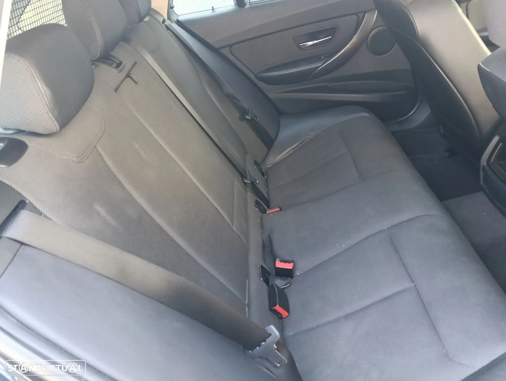 BMW 318 d xDrive Line Modern - 15
