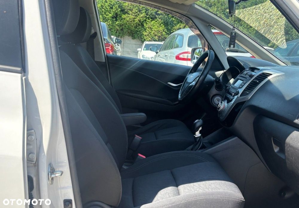 Hyundai ix20 - 7