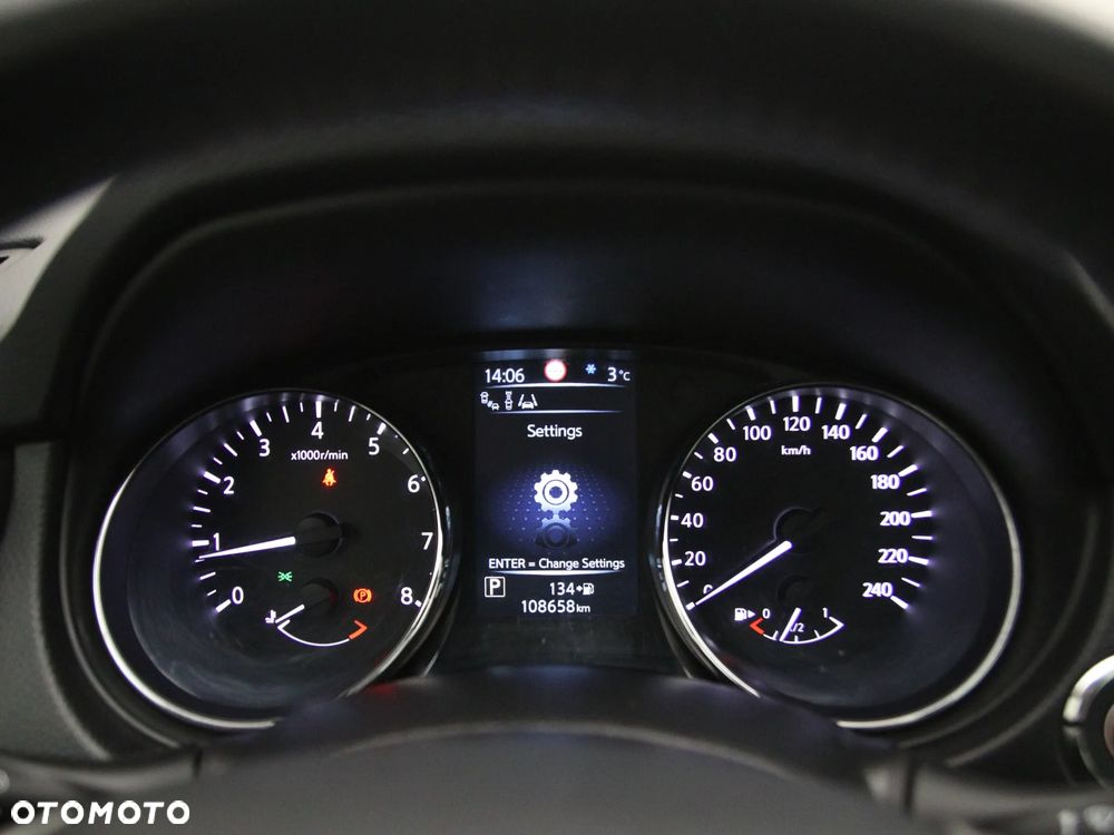Nissan Qashqai 1.2 DIG-T Xtronic TEKNA - 19