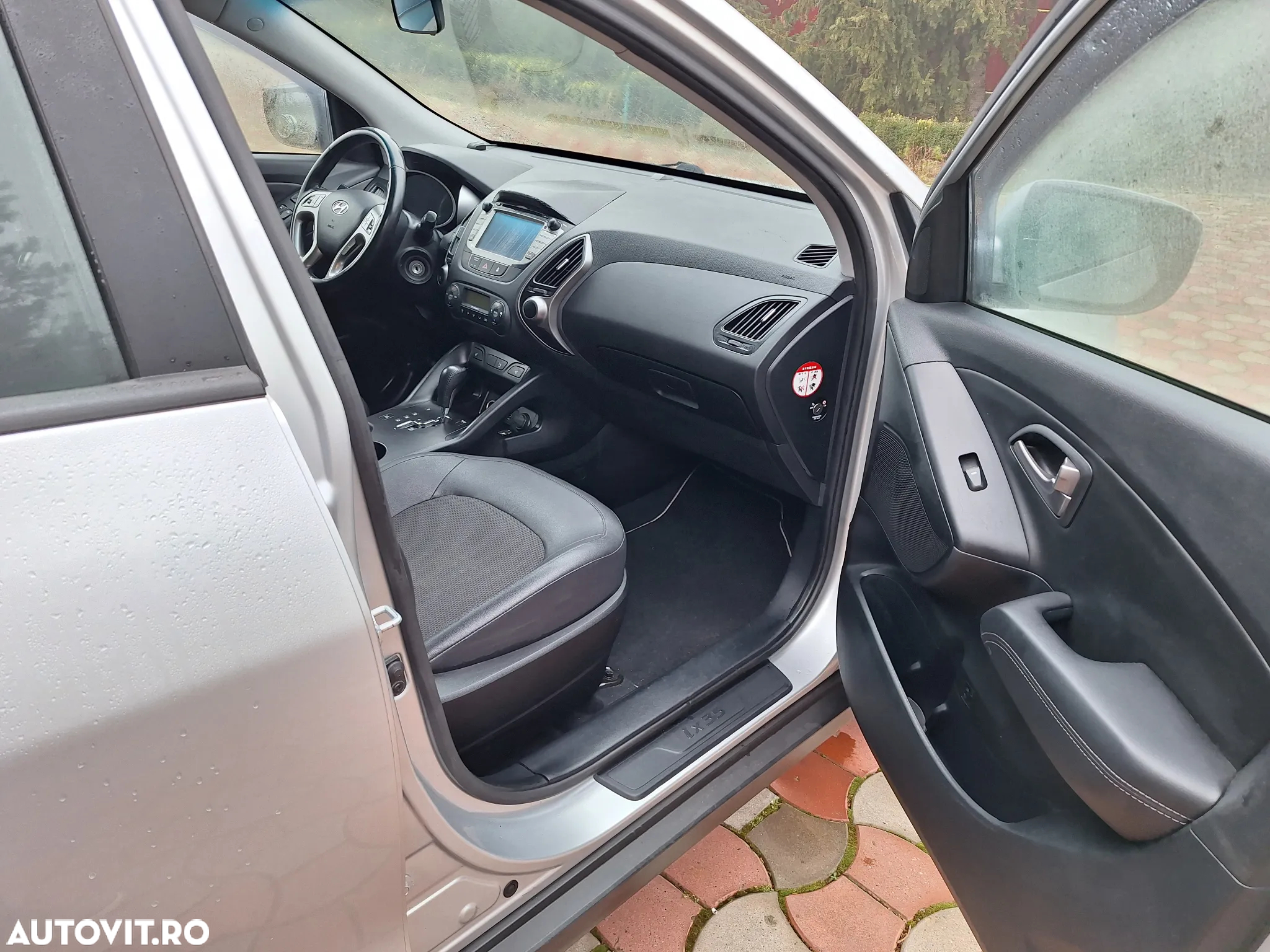Hyundai ix35 2.0 CRDI 4WD Automatik Fifa World Cup Gold Edition - 7