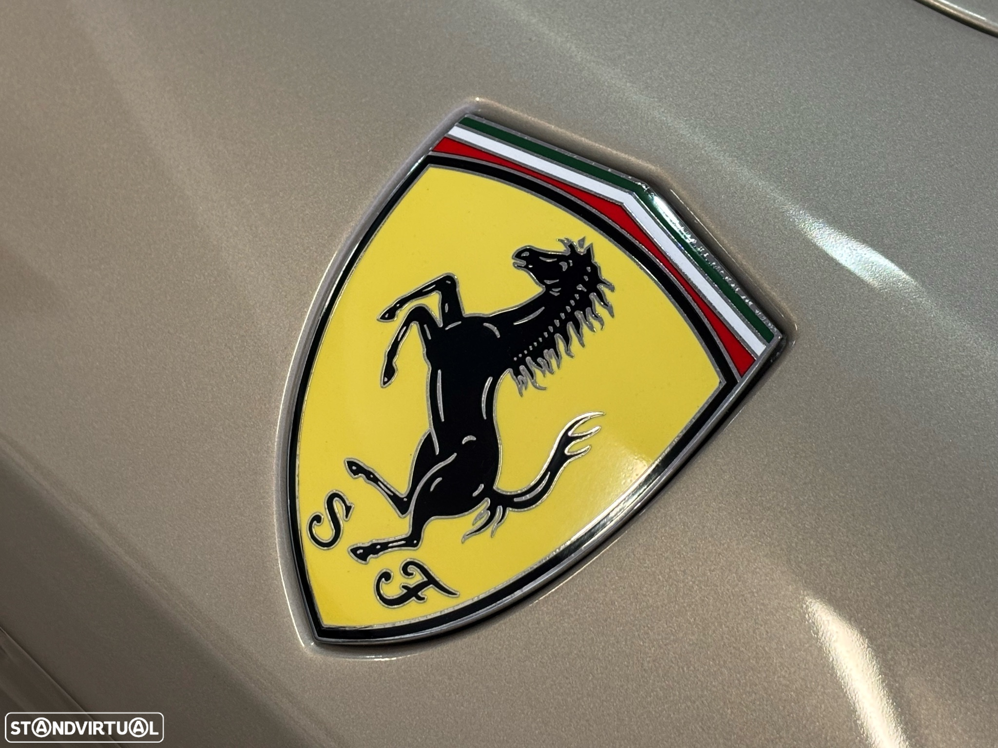 Ferrari California T - 15