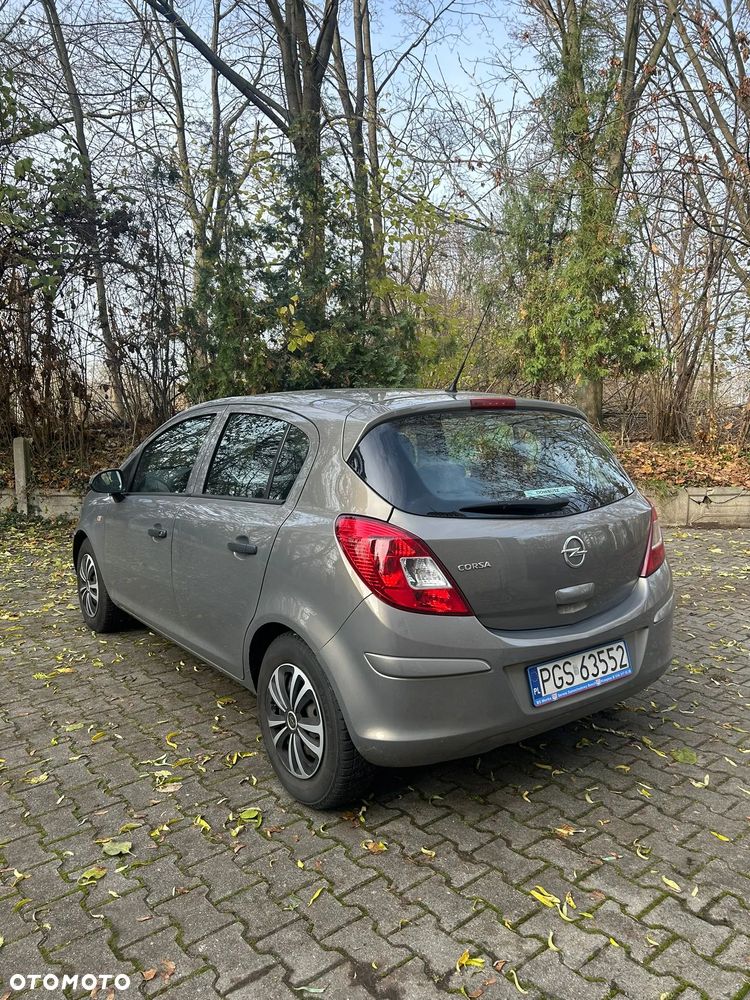 Opel Corsa 1.2 16V Edition / Active - 3