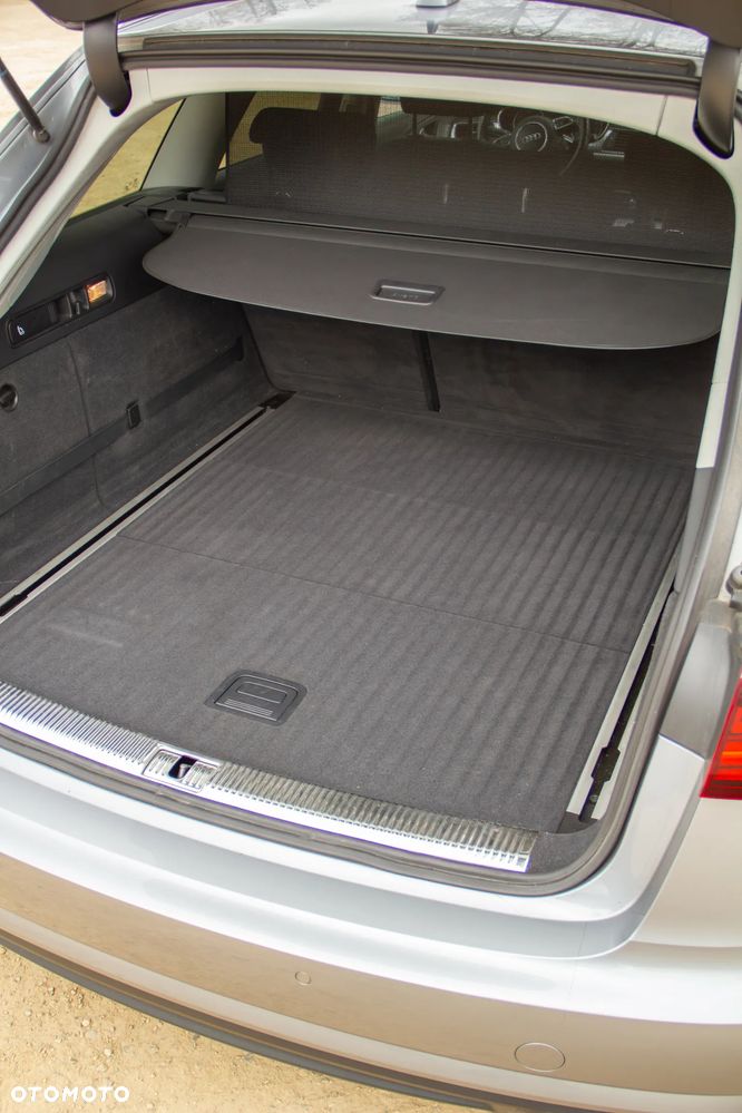Audi A6 Avant 2.0 TDI Ultra S tronic - 34