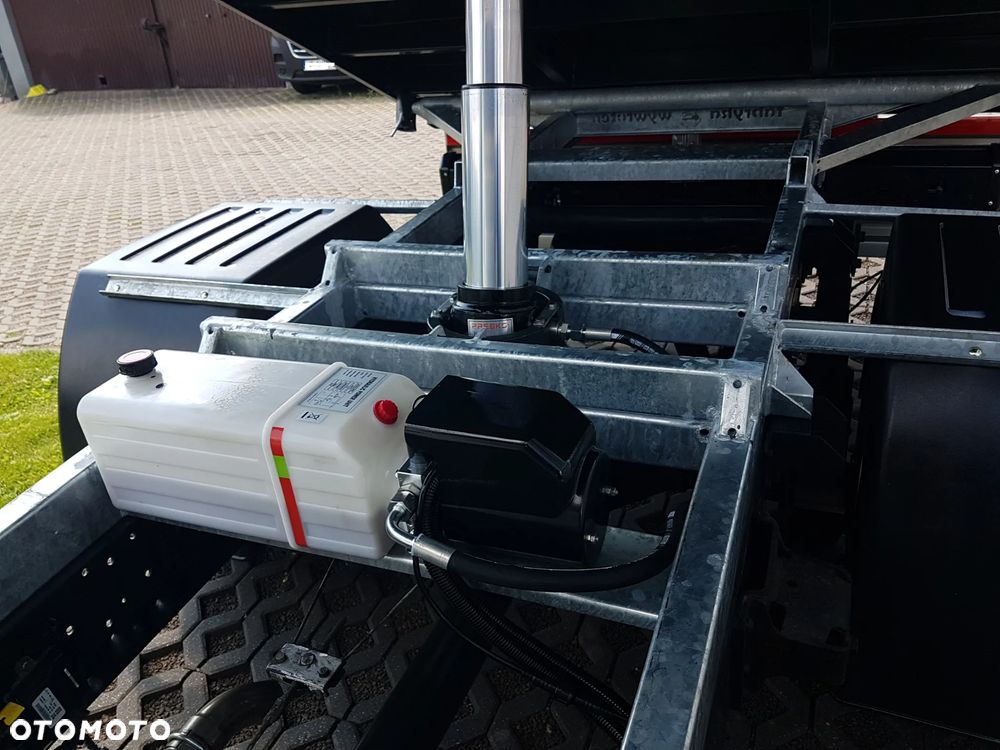 Iveco 70C18 WYWROTKA 3 STRONNA KIPER 4,0x2,2 BLIŹNIAKI 7 TON KLIMA HAK MANUAL 6-BIEGÓW - 26