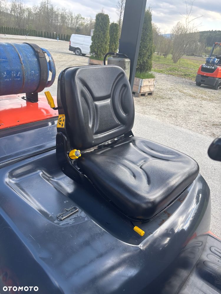 Toyota 7FGF30  I właściciel 3t Tony LPG triplex 33 700 NETTO Solidny sprzęt  2002r - 11