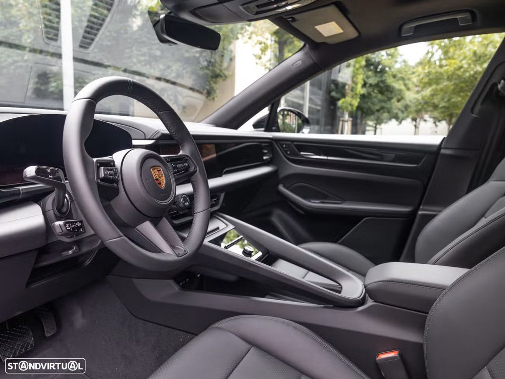Porsche Macan Electric - 20