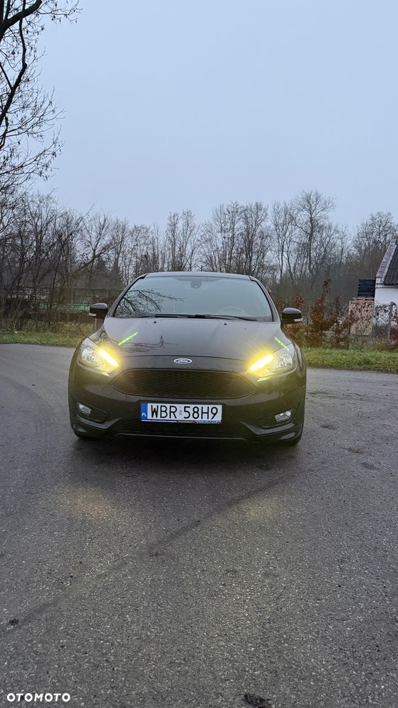 Ford Focus 1.0 EcoBoost Start-Stopp-System ST-LINE STYLE - 9