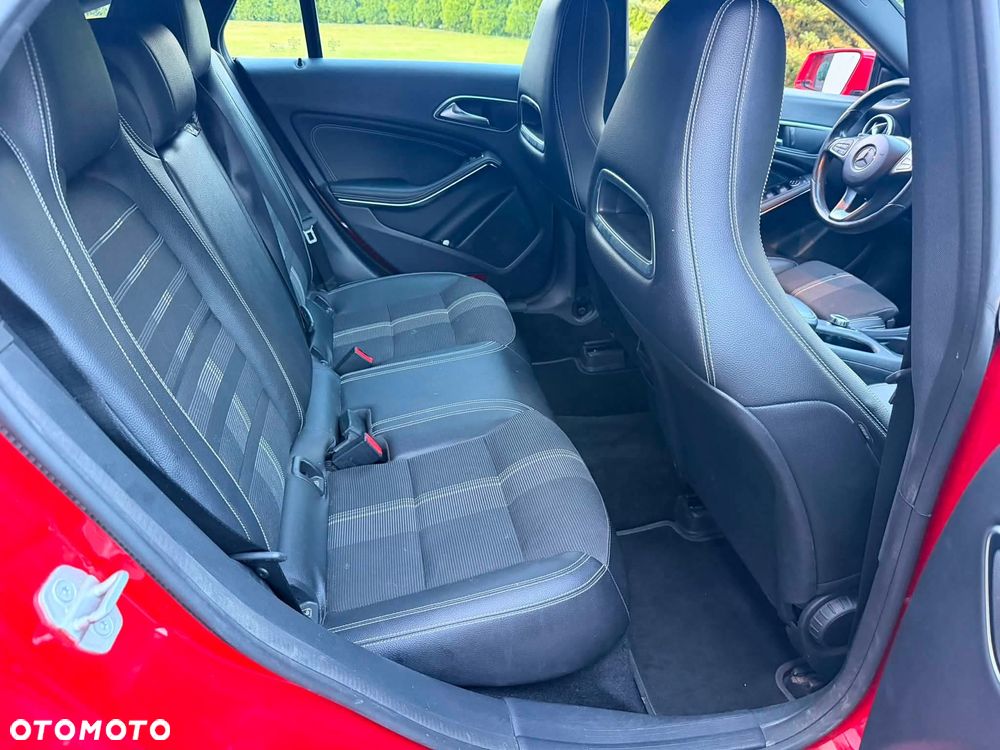 Mercedes-Benz CLA 200 (CDI) d 7G-DCT - 28