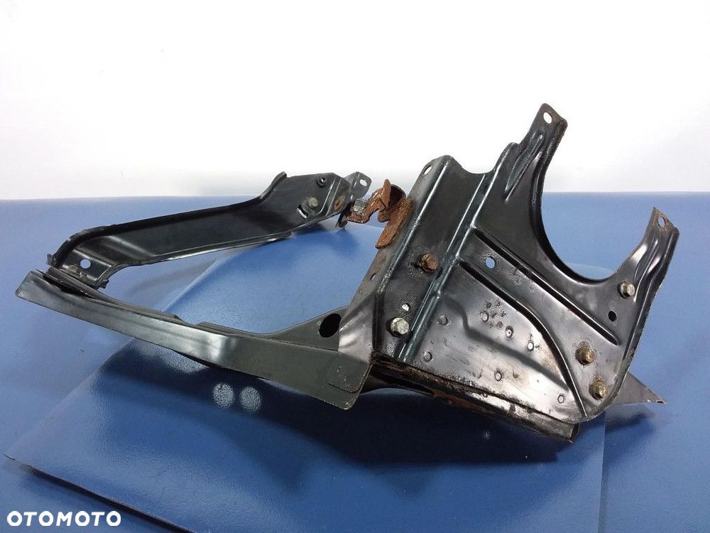 MERCEDES CLS C219 W219 OKULAR REFLEKTORA LAMPY PRAWY - 3