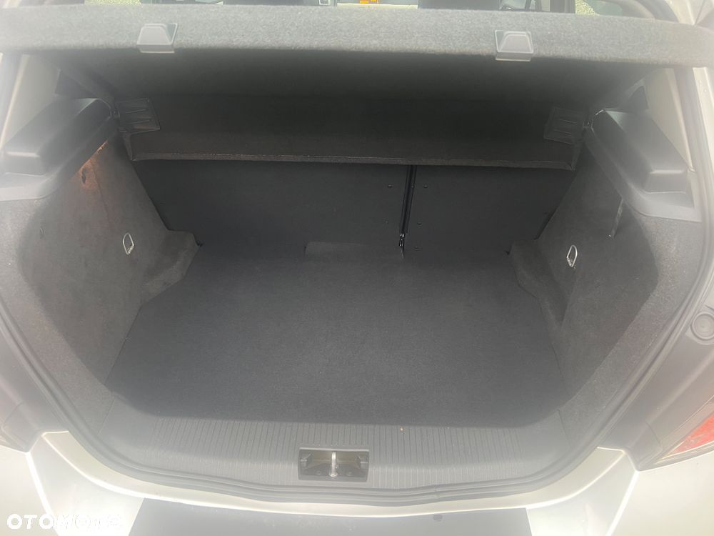 Opel Astra 1.6 - 24