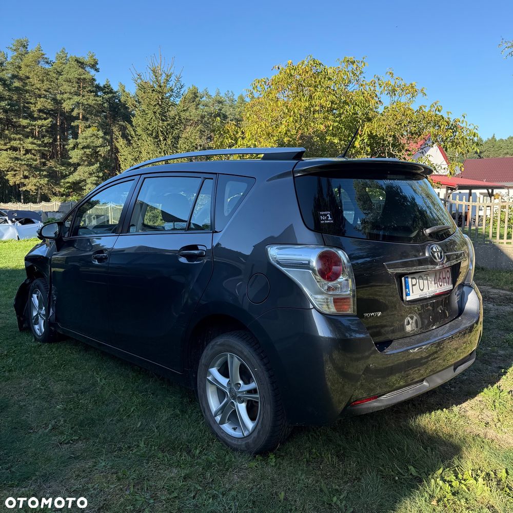 Toyota Verso 1.8 Premium 7os - 2