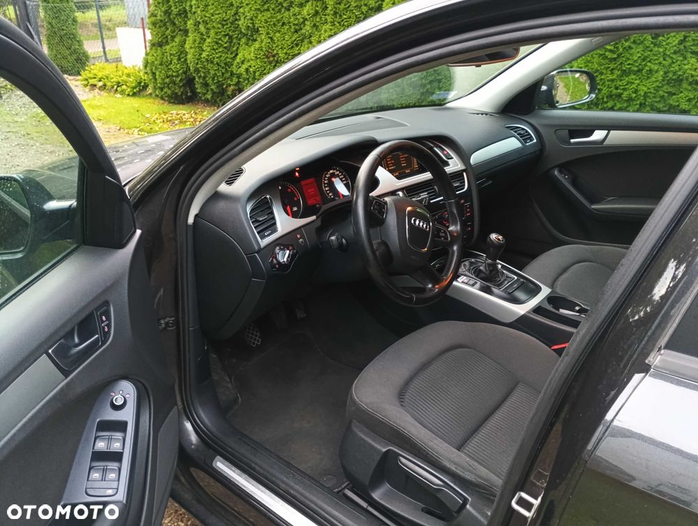 Audi A4 Avant - 4