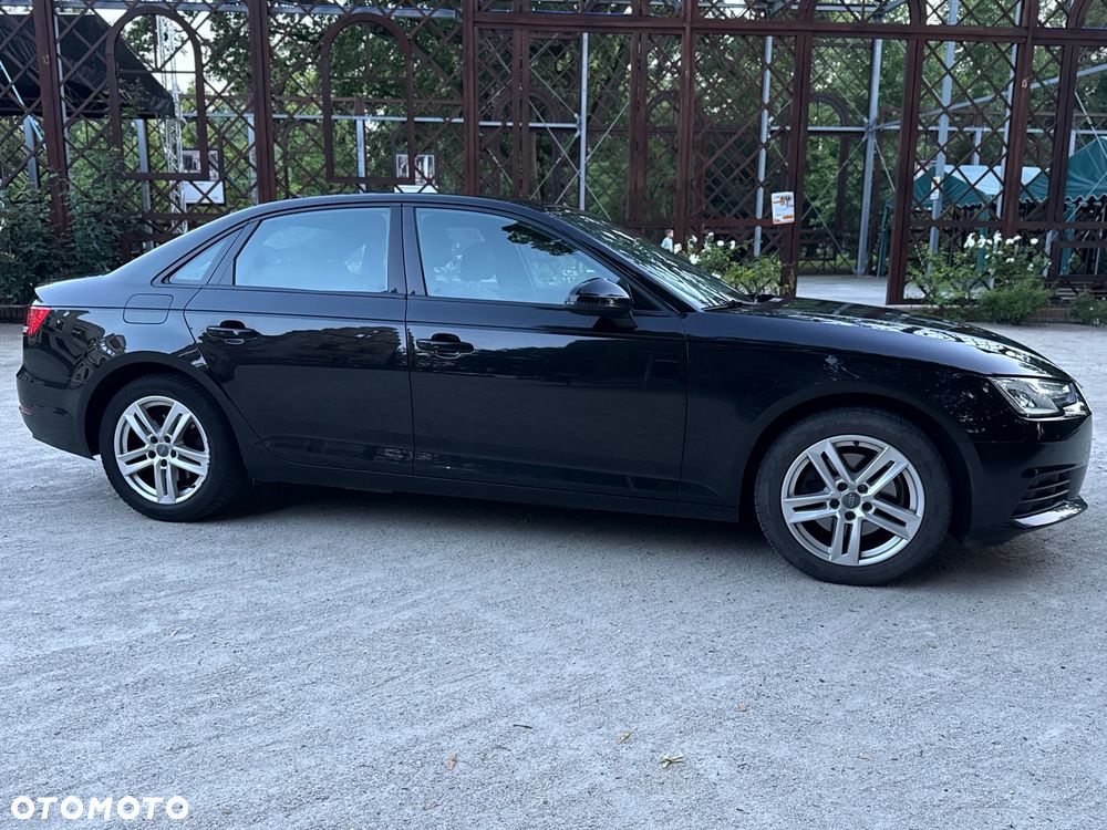 Audi A4 Limousine 2.0 TDI ultra design - 8