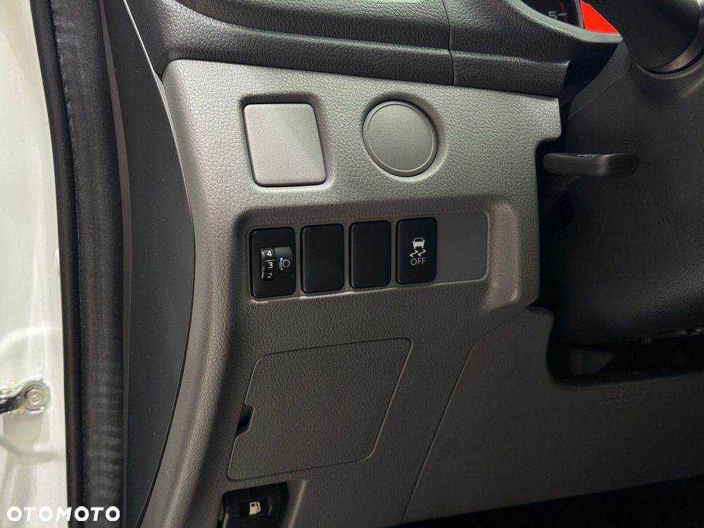 Mitsubishi L200 2.4 d DC Invite EU6 - 21