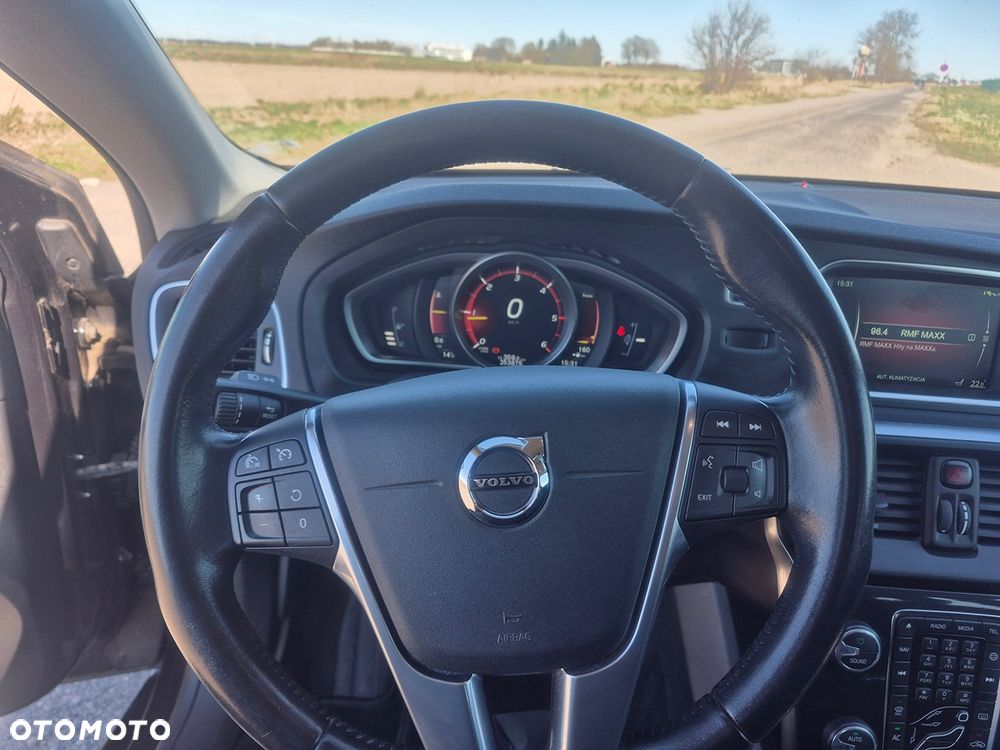Volvo V40 D2 Drive-E R-Design Kinetic - 26