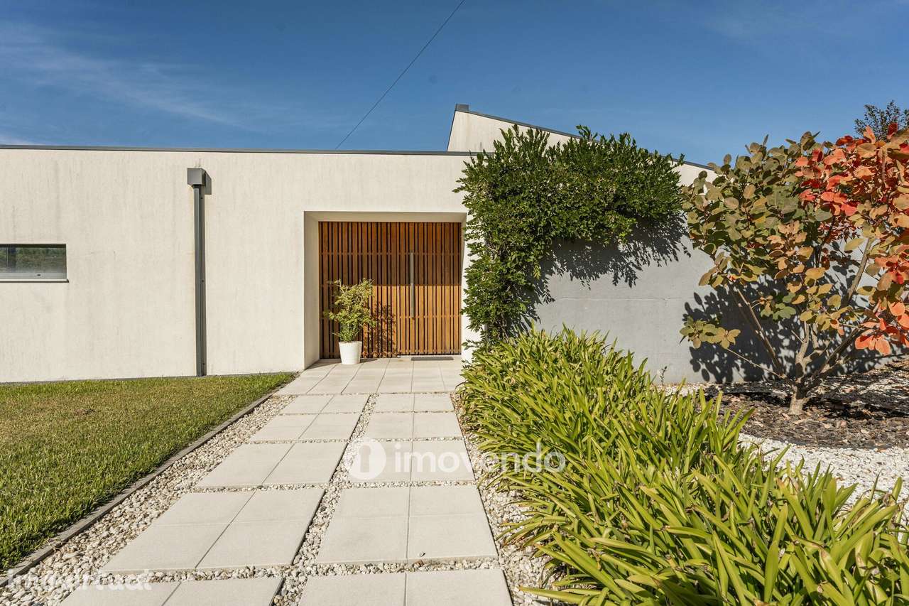 Moradia T3 única, mobilada e equipada, em Cabeceiras de Basto - Grande imagem: 2/60