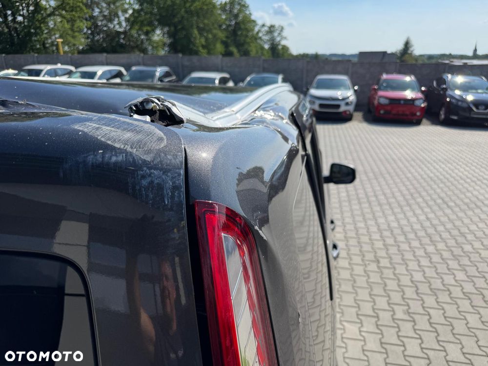 Ford Tourneo Connect 1.0 EcoBoost Start-Stop Titanium - 32