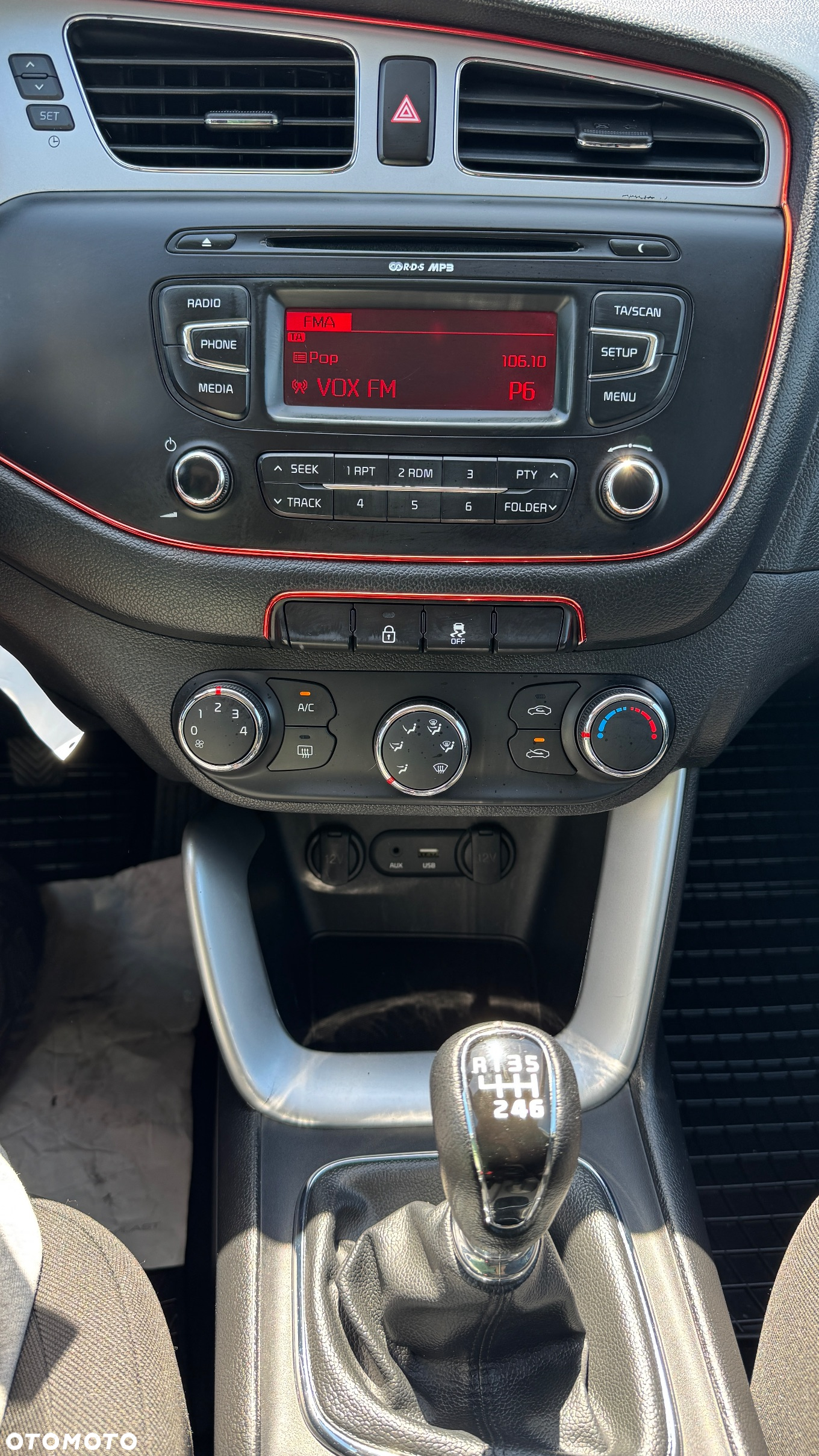 Kia Ceed - 15