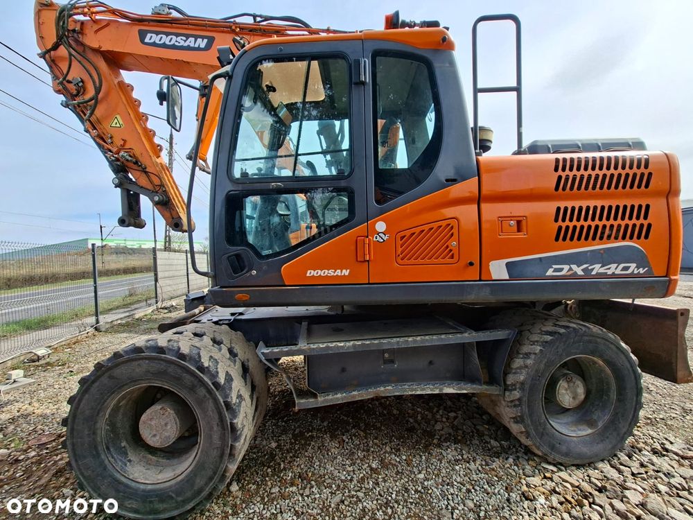 Doosan DX140W-5 - 1