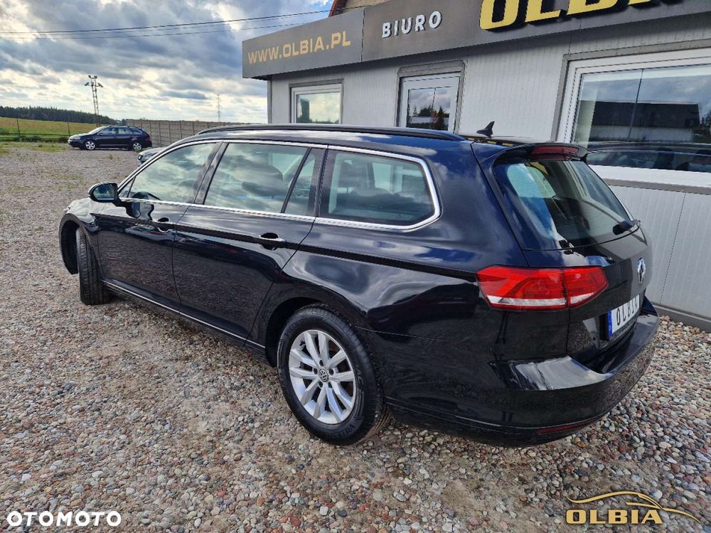 Volkswagen Passat - 9