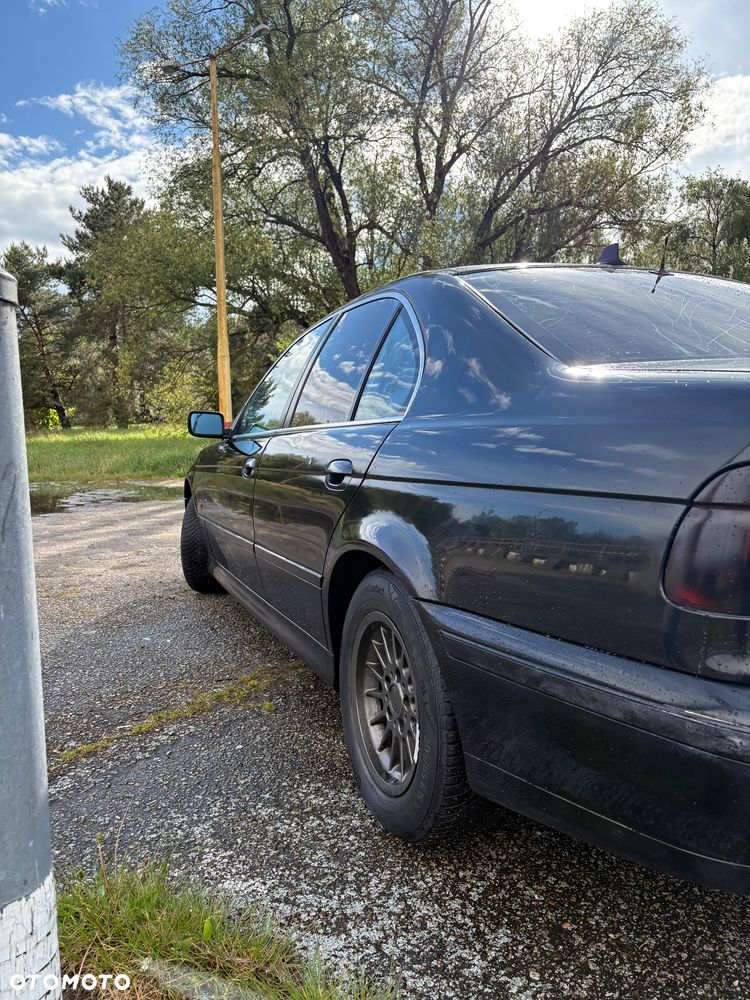 BMW Seria 5 520i - 9