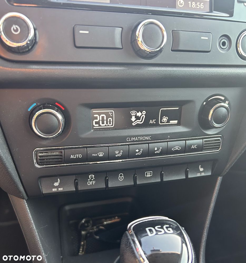 Skoda RAPID 1.4 TSI Ambition Max DSG - 7