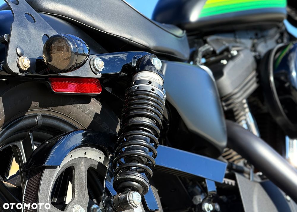 Harley-Davidson Sportster Iron 1200 - 19