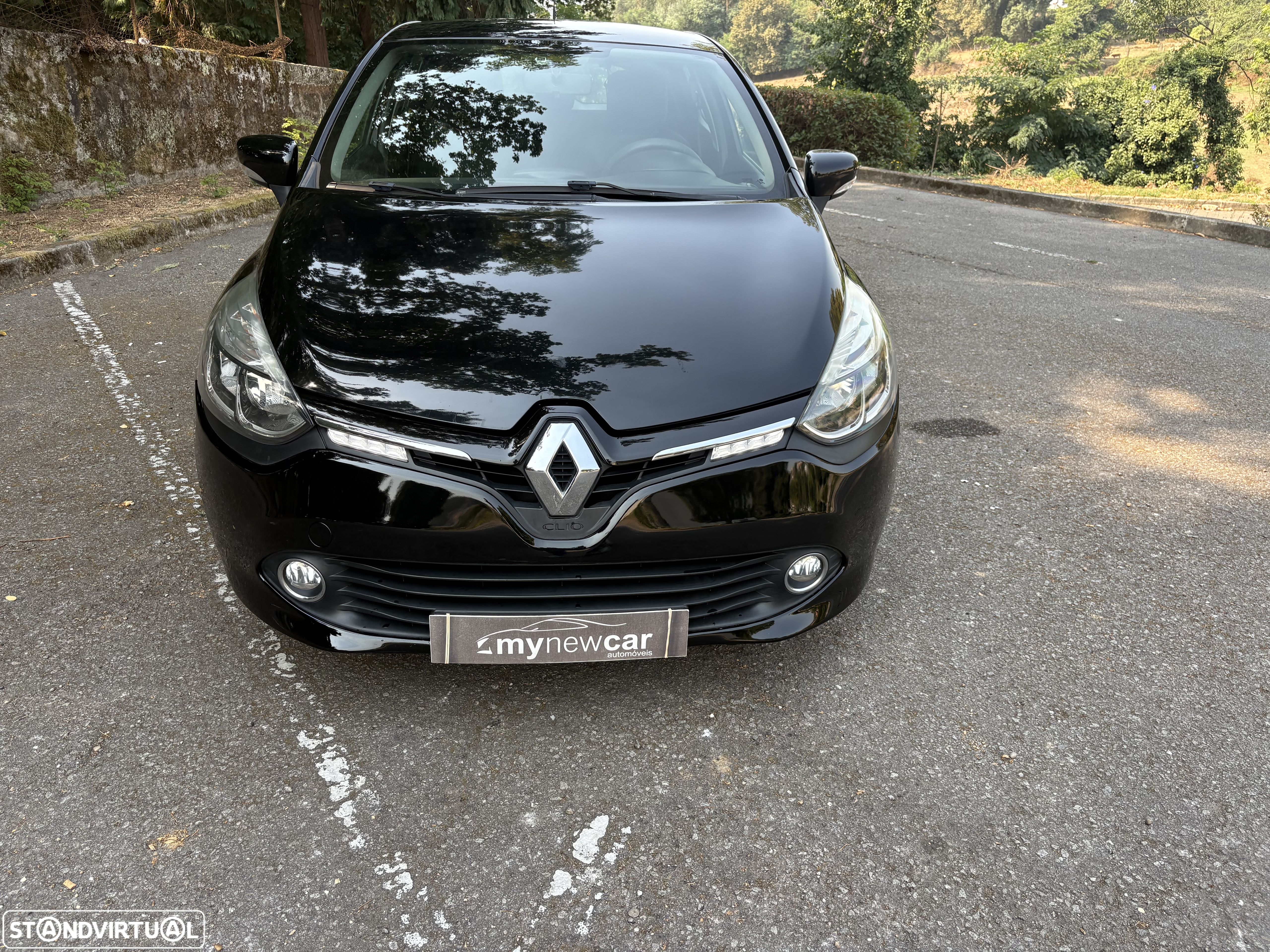 Renault Clio 0.9 TCE Dynamique S - 1