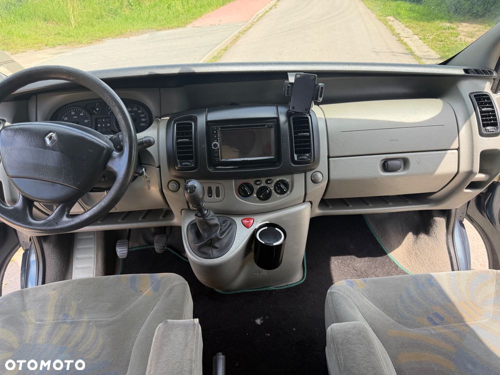 Renault Trafic Passenger - 29