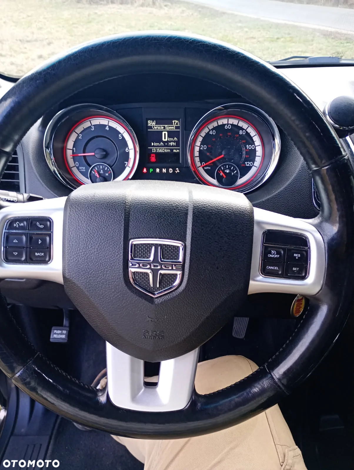 Dodge Grand Caravan - 26
