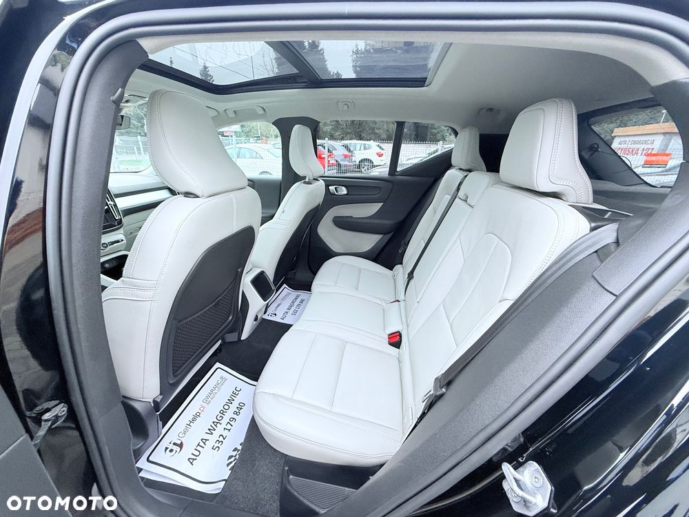 Volvo XC 40 T4 Geartronic Momentum Pro - 17