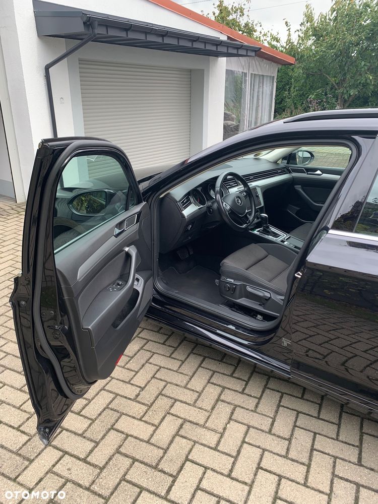 Volkswagen Passat - 9