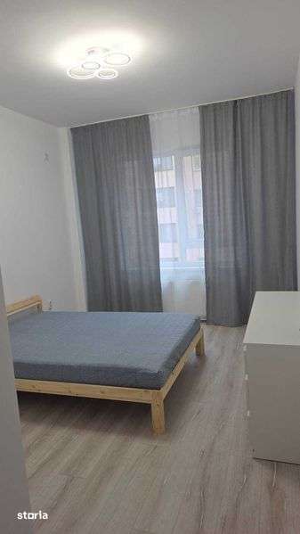 Proprietar inchiriez garsoniera Militari Residence — fotografia 1