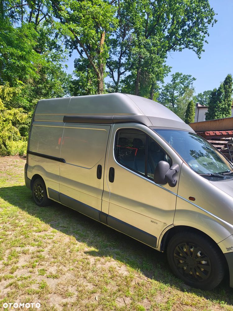 Opel Vivaro - 2