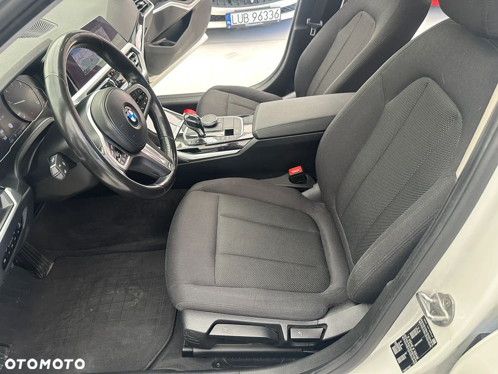 BMW Seria 3 318d - 10