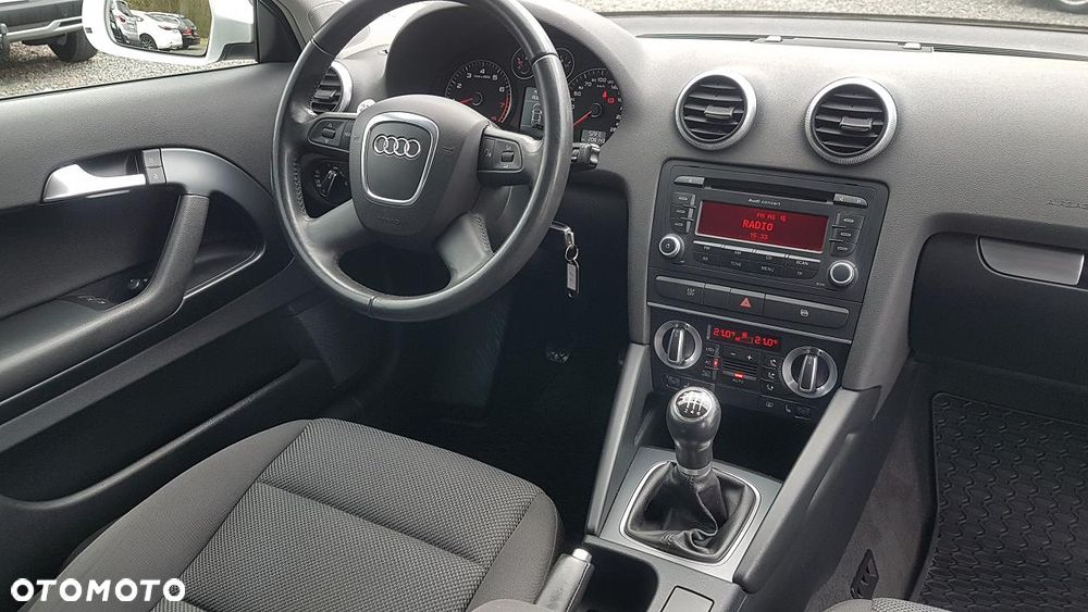 Audi A3 3-drzwiowe 1.4 TFSI Ambition - 15