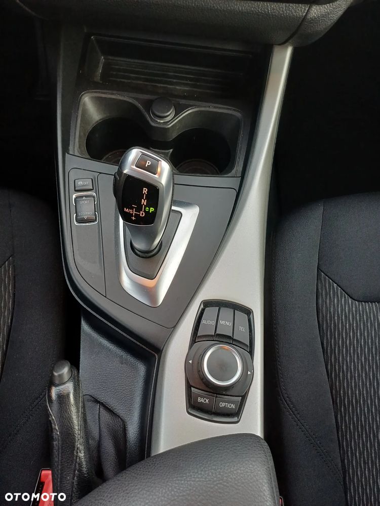 BMW Seria 1 118i Sport Line - 13