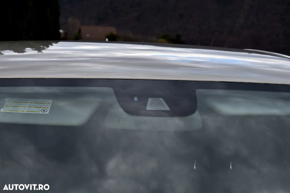 Mercedes-Benz E 220 CDI DPF BlueEFFICIENCY Automatik Avantgarde - 12